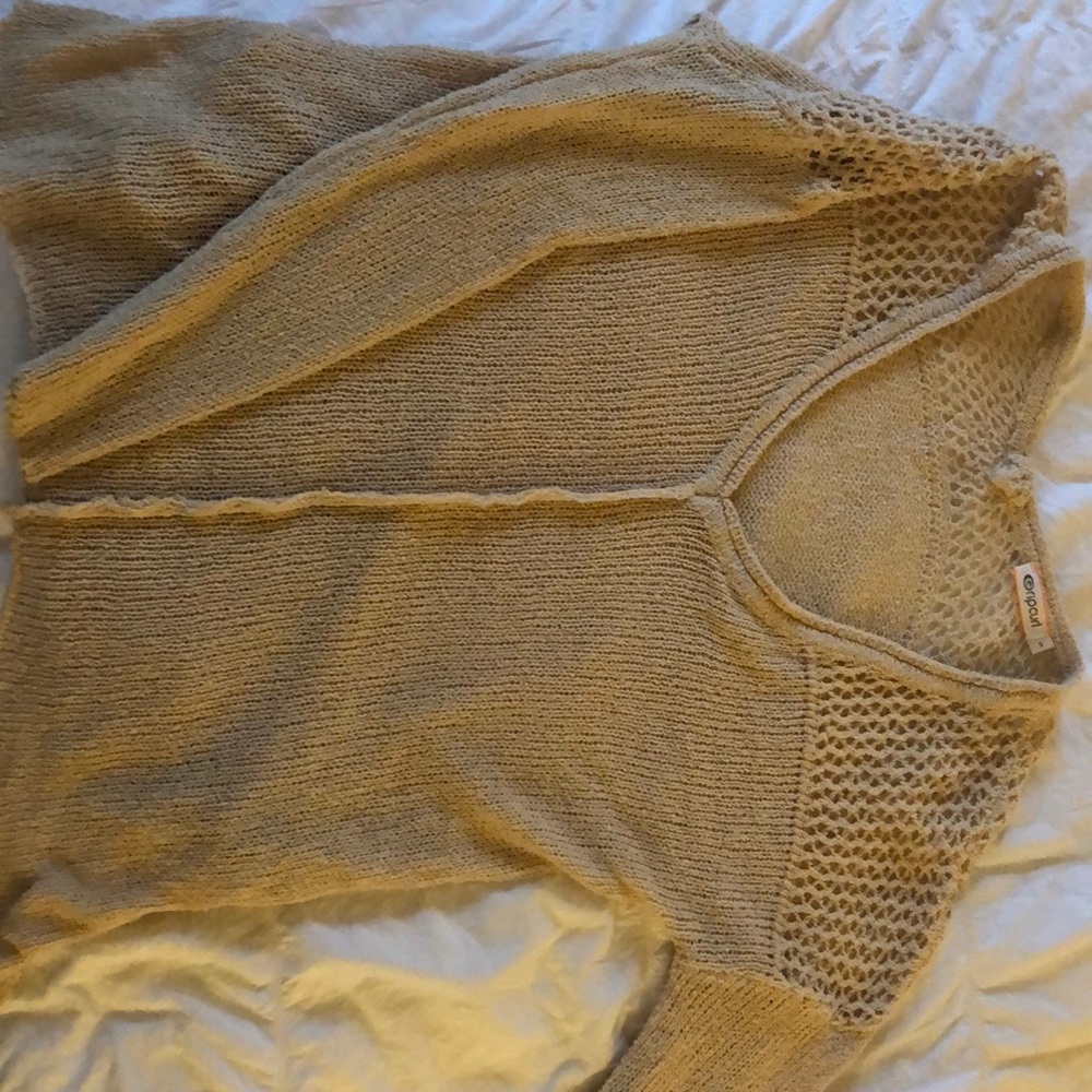 Light weight rip curl sweater